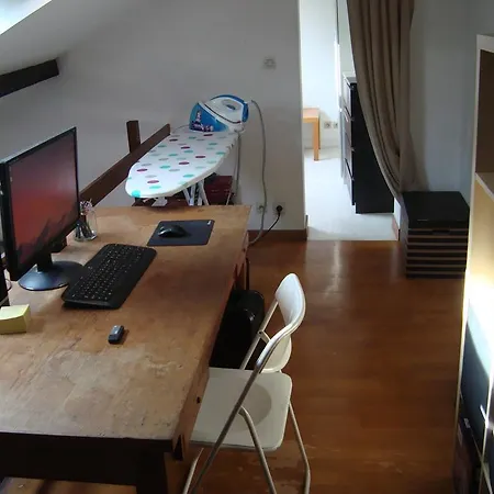 Jeanne D'arc Apartment *